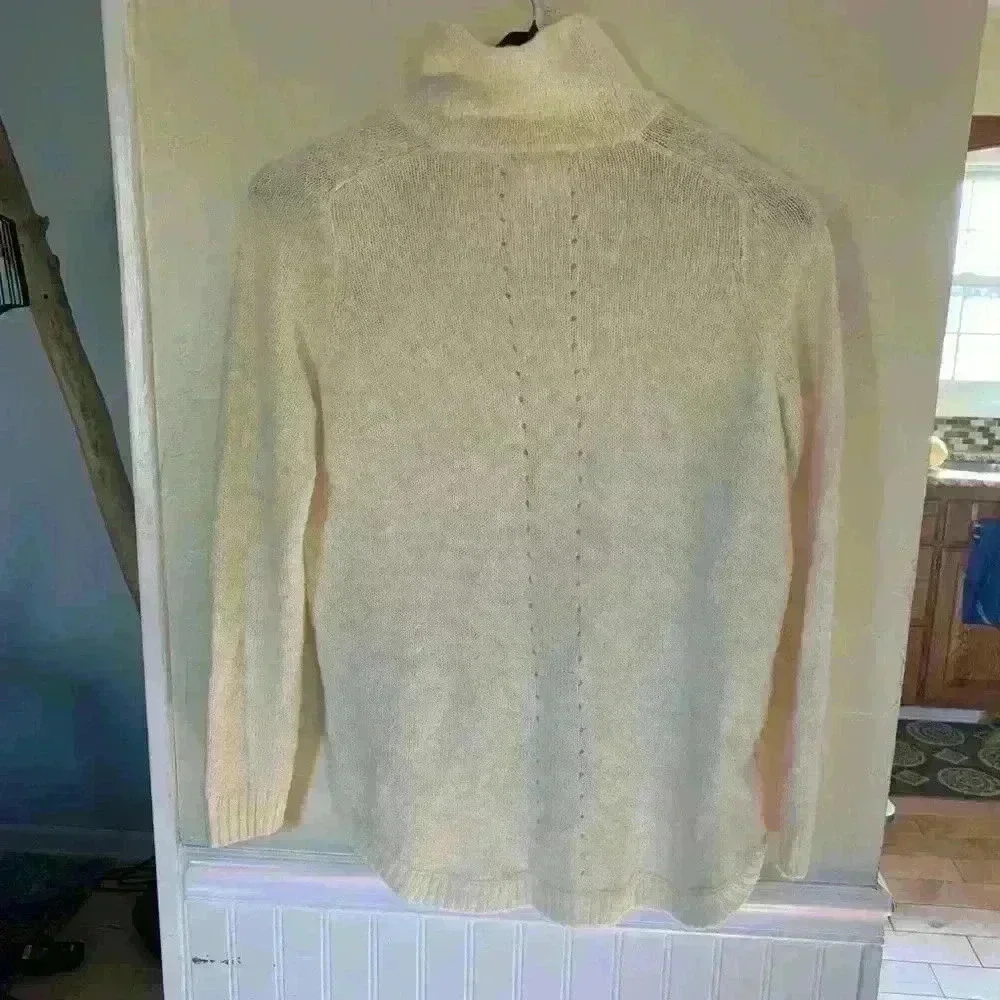Lou and Grey by LOFT Sweater